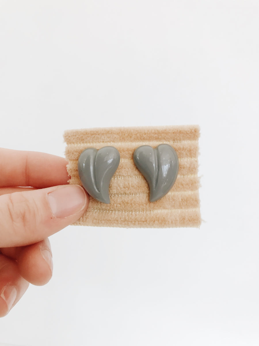 arlee park vintage grey clip-on earrings in a leaf shape