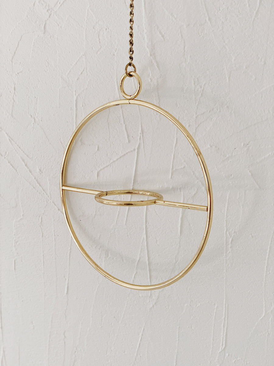 Gold Metal Vase Hanger