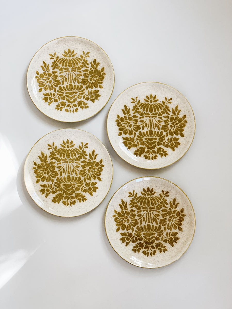 Red Wing Plates